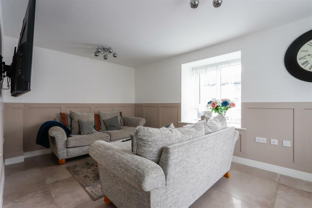 Additional property image - Heol Ty Draw, Barry