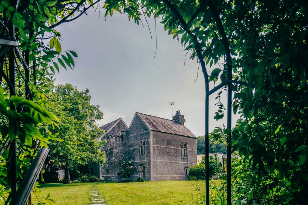 Additional property image - Garn Llwyd, Llancarfan, Vale of Glamorgan, CF62 3AT