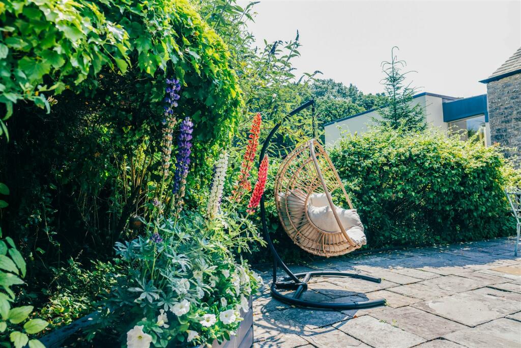 Additional property image - Garn Llwyd, Llancarfan, Vale of Glamorgan, CF62 3AT