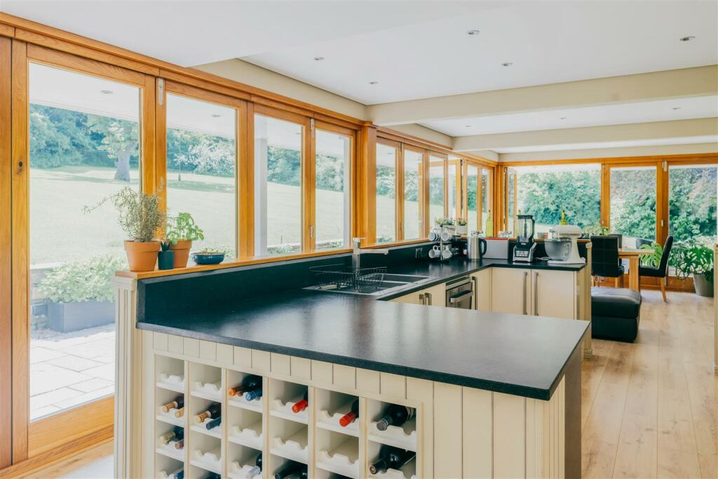 Additional property image - Garn Llwyd, Llancarfan, Vale of Glamorgan, CF62 3AT
