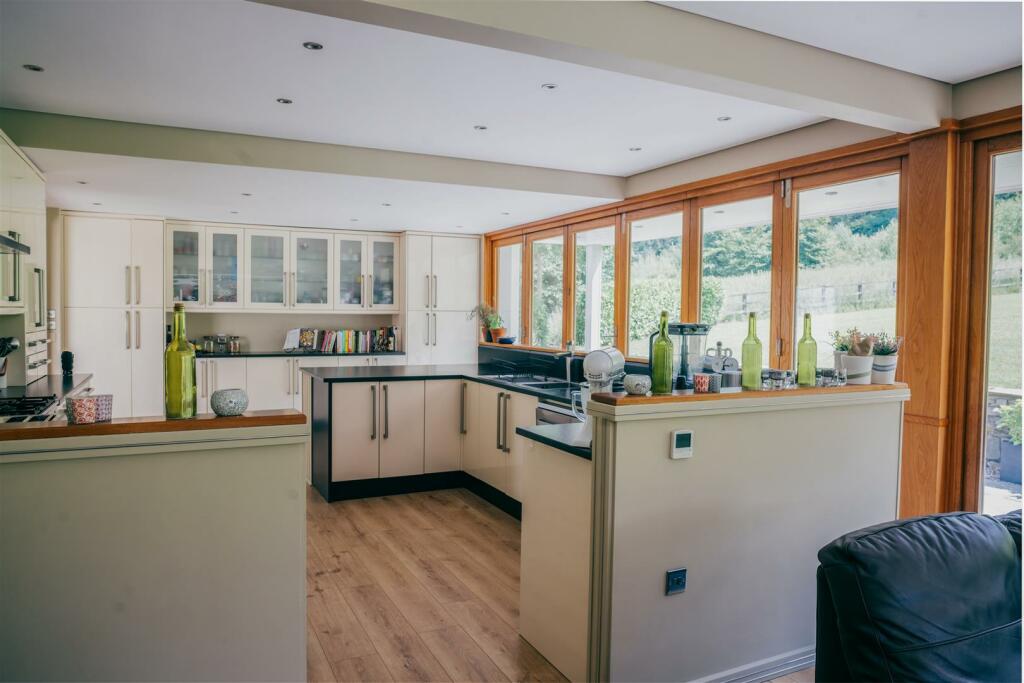 Additional property image - Garn Llwyd, Llancarfan, Vale of Glamorgan, CF62 3AT