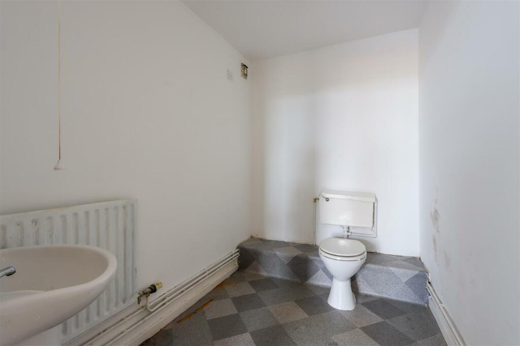 Additional property image - Holton Road, Barry