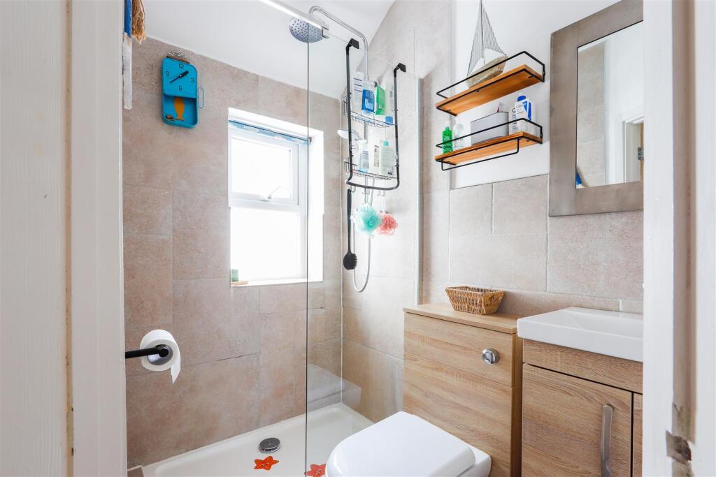 Additional property image - Maes-Y-Cwm Street, Barry