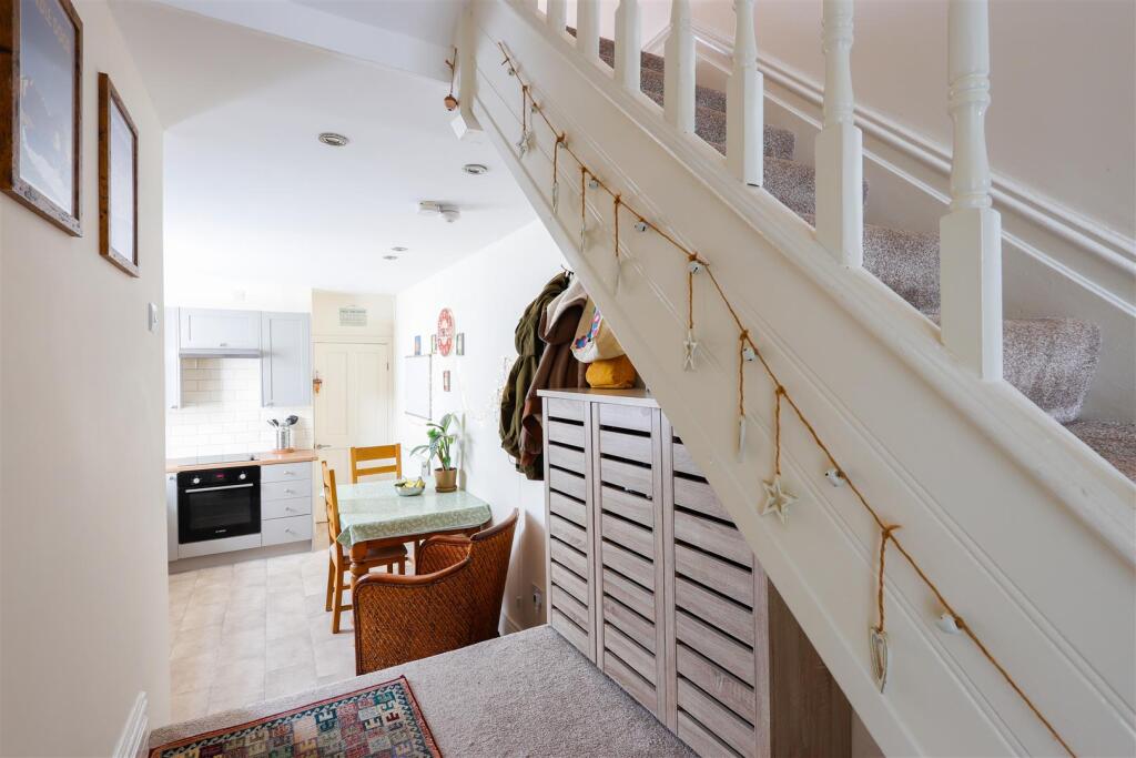 Additional property image - Maes-Y-Cwm Street, Barry