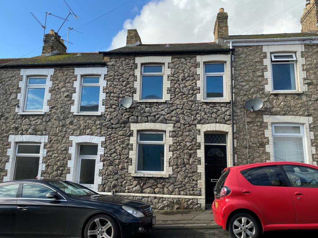 3 bedroom terraced house for rent in Arthur Street, Barry, Vale Of