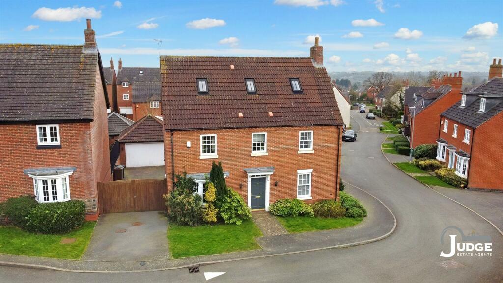5 bedroom detached house for sale in Long Close, Anstey, Leicestershire, LE7