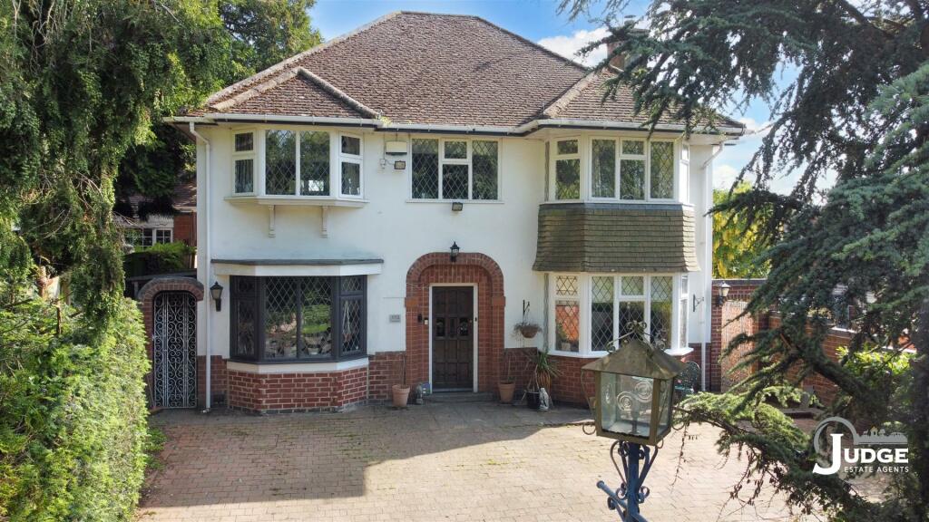3 bedroom detached house for sale in Bradgate Road, Anstey, Leicester, LE7