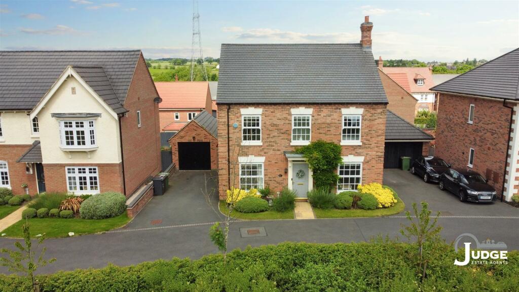4 bedroom detached house for sale in Wilford Road, Anstey, Leicester, LE7