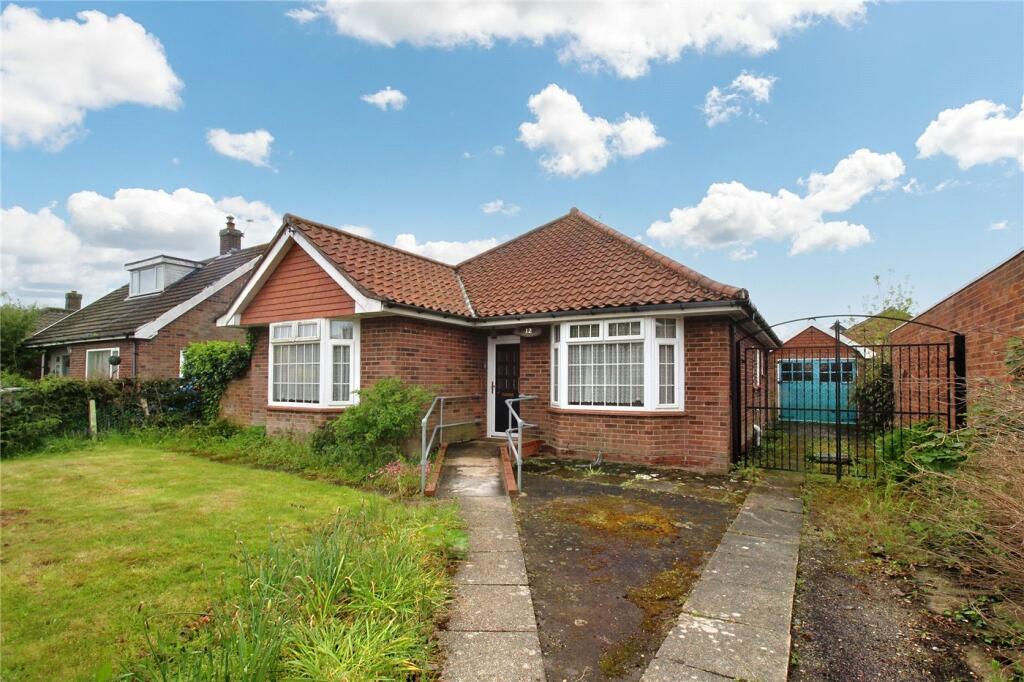 3 bedroom bungalow for sale in Hammond Way, Sprowston, Norwich, Norfolk