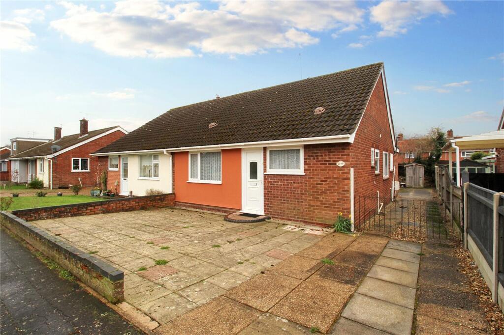 3 bedroom bungalow for sale in Bernham Road, Hellesdon, Norwich