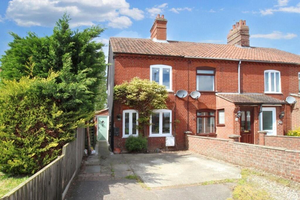 2 bedroom end of terrace house for sale in Middletons Lane, Hellesdon, Norwich, Norfolk, NR6