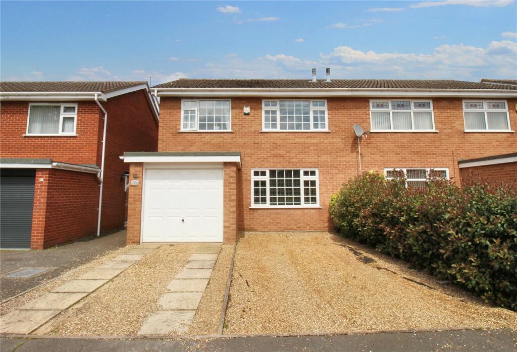3 bedroom semidetached house for sale in Aylesbury Close, Norwich, Norfolk, NR3
