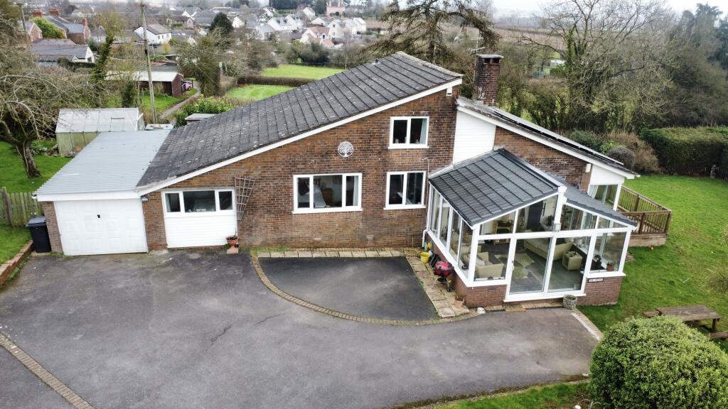 5 bedroom detached bungalow for sale in Langford Budville, Wellington