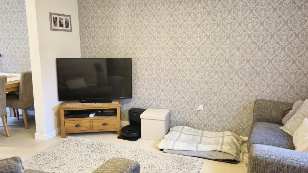 Additional property image - Abbot Lane, Shepton Mallet, Somerset