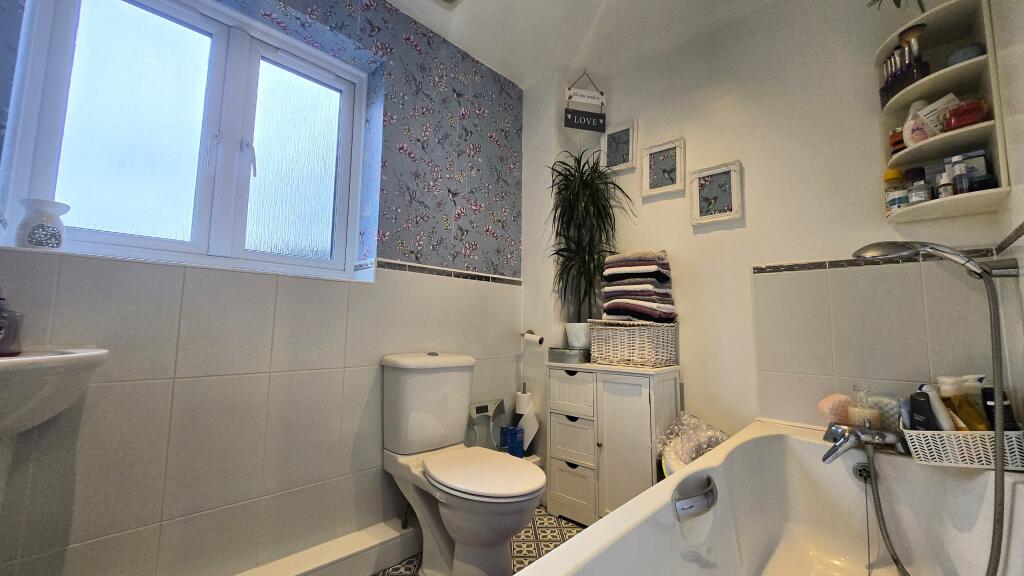 Additional property image - Abbot Lane, Shepton Mallet, Somerset