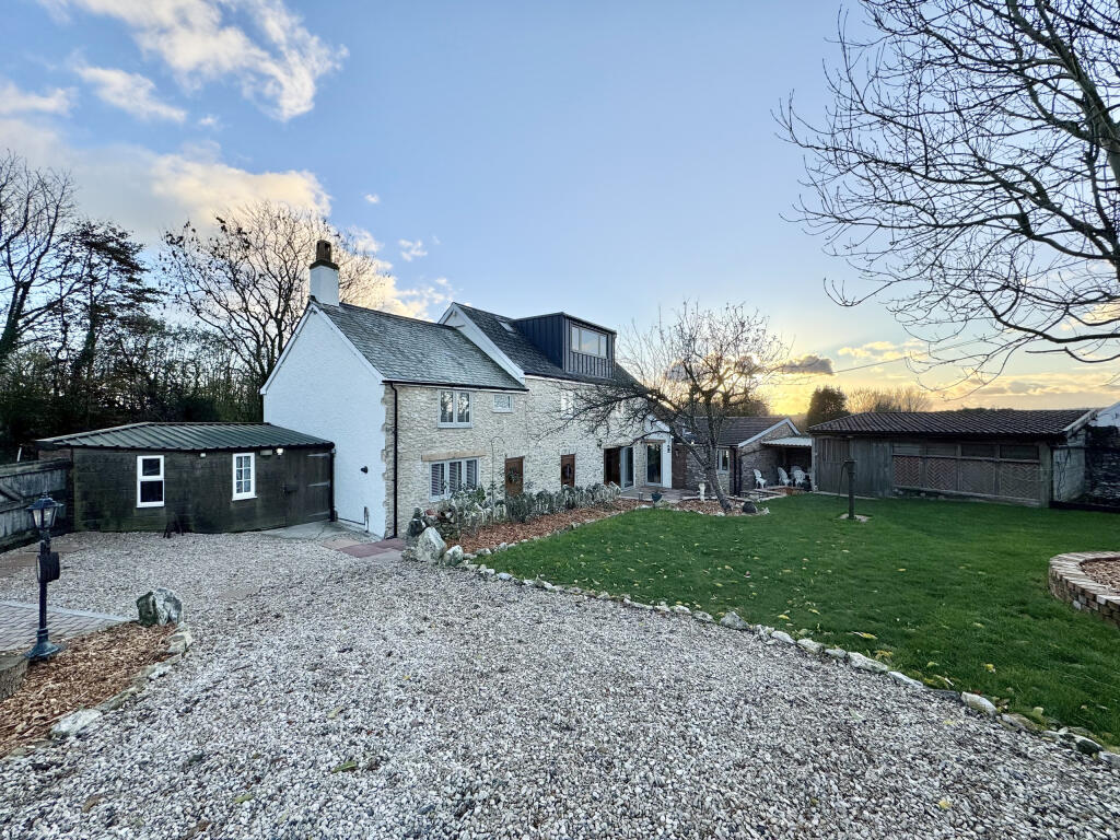 Main image of property: Newtown, Buckland St. Mary