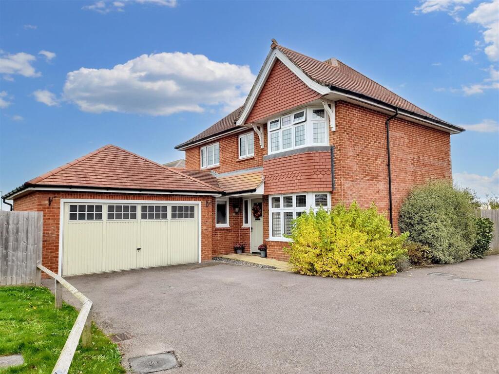Main image of property: Songthrush Lane, Barnham