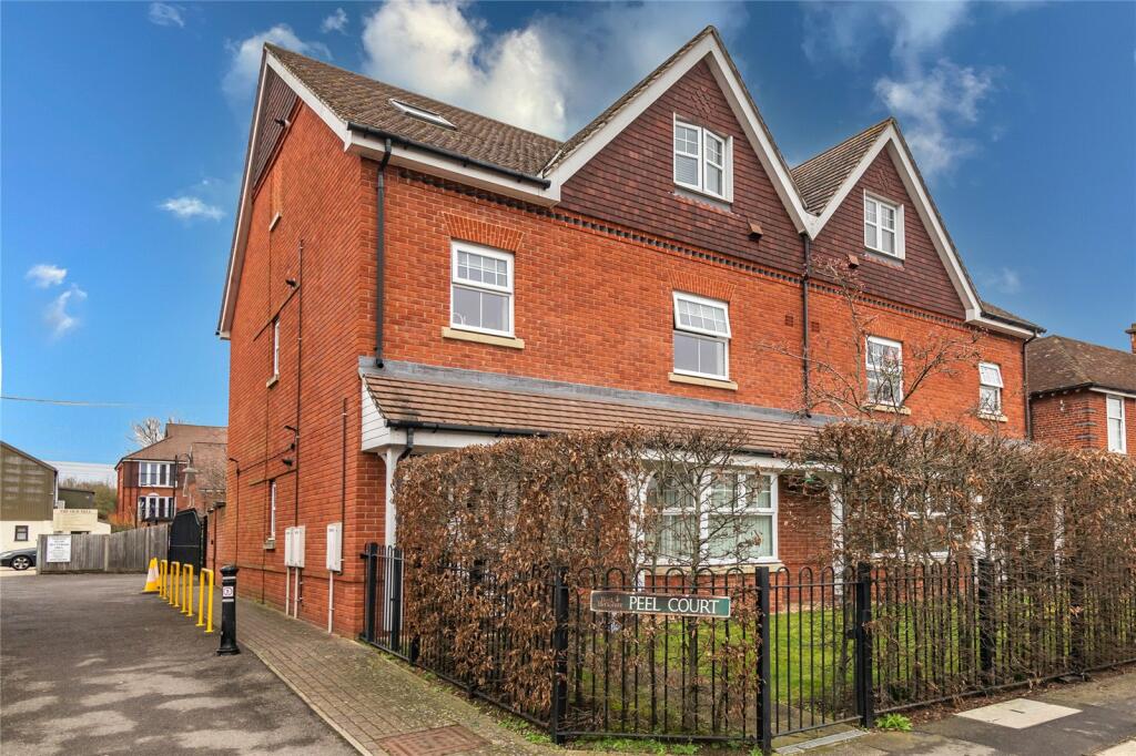 1 bedroom apartment for sale in Peel Court, Reading Road, Pangbourne, RG8