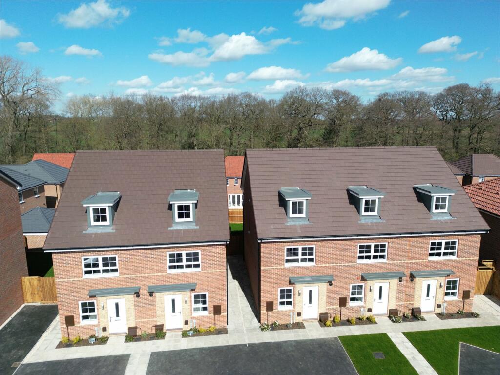 4 bedroom semidetached house for rent in Pearl Drive, Worksop, S81