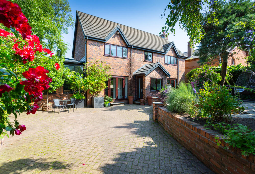 4 bedroom detached house for sale in Market Street, Hambleton, Poulton