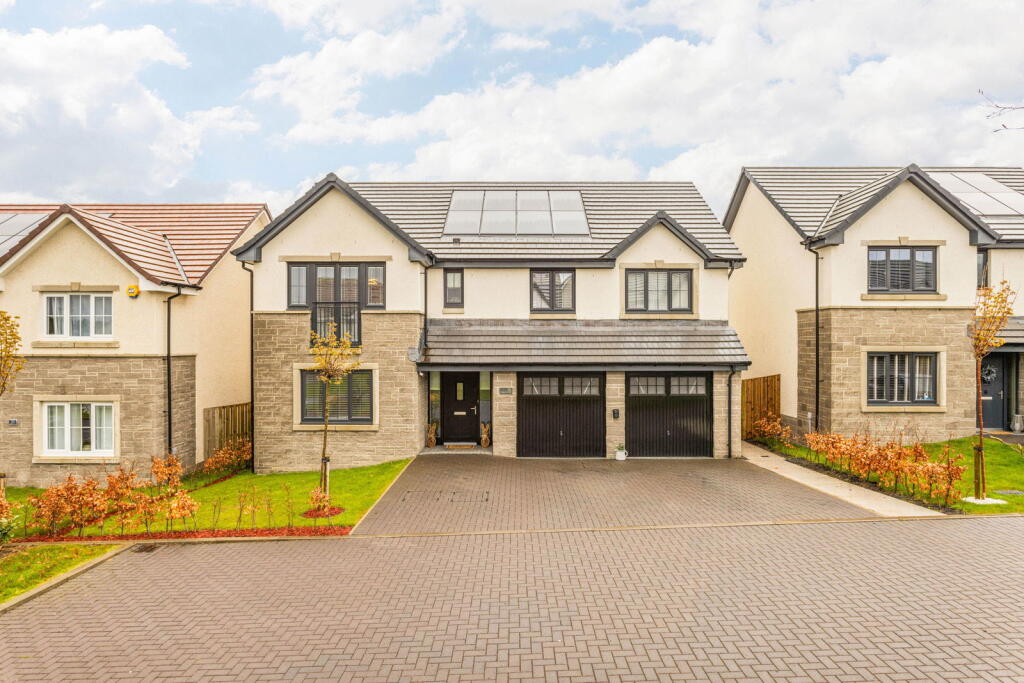 Main image of property: Threipmuir Walk, Murieston, Livingston, EH54 9FG