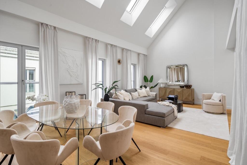 Main image of property: Vienna, Vienna
