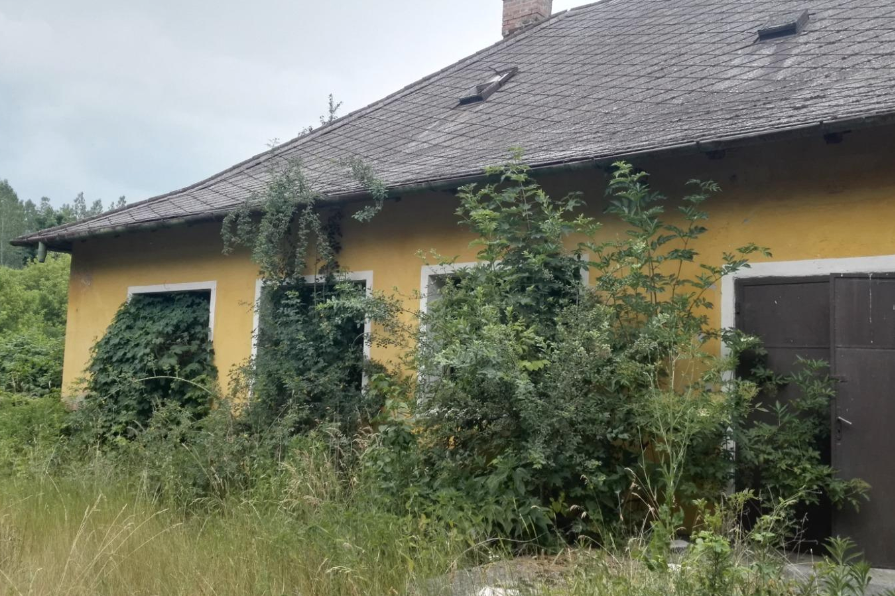 Main image of property: Jánossomorja, GyQr-Moson-Sopron