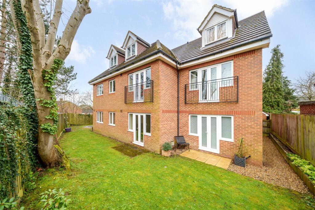 2 bedroom apartment for sale in Bucks Copse, Wokingham, Berkshire, RG41