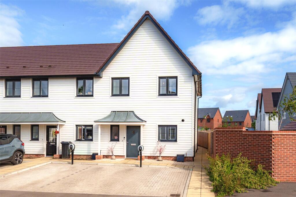 Main image of property: Millet Road, Finchwood Park, Wokingham, Berkshire, RG40