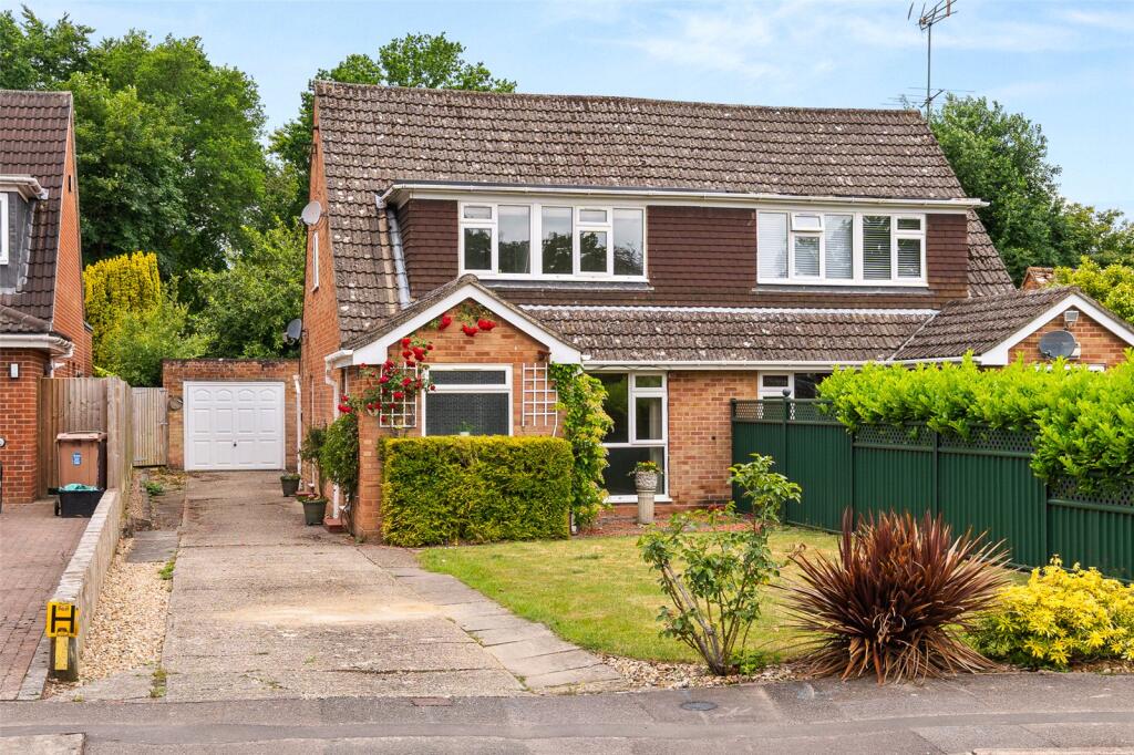 Main image of property: Foxcote, Finchampstead, Wokingham, Berkshire, RG40