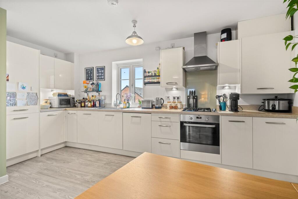 Main image of property: Beechey Place, Wokingham, Berkshire, RG40