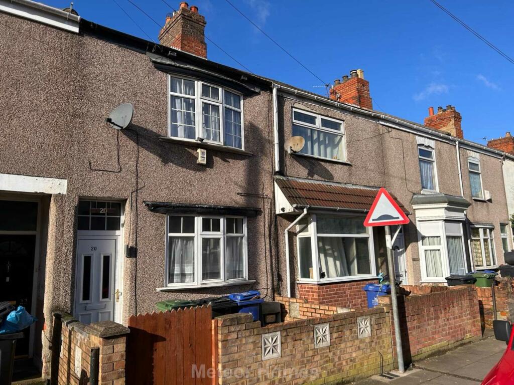 3 bedroom terraced house for sale in Donnington Street, Grimsby, DN32
