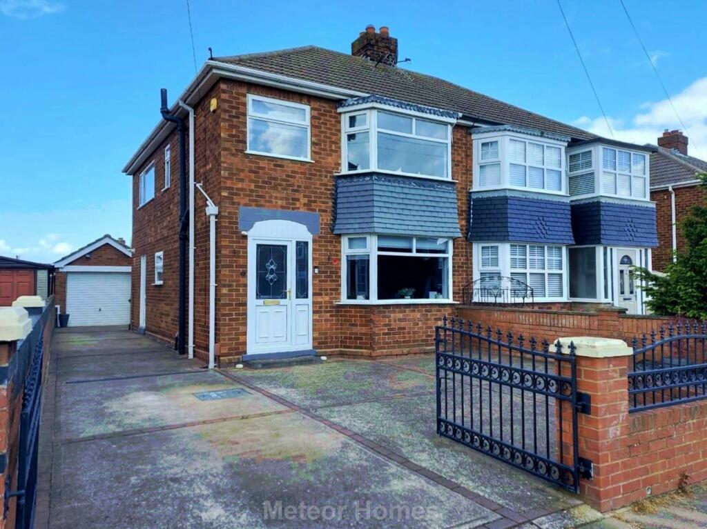 3 bedroom semidetached house for sale in Penshurst Road, Cleethorpes, DN35