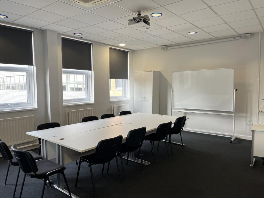 Additional property image - Ocean Park House, East Tyndall Street, Caerdydd, CF24 5ET