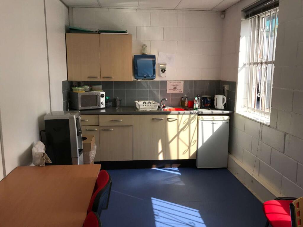 Additional property image - 2 Coopers Yard, Curran Road, Cardiff, CF10 5NB
