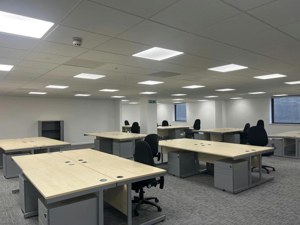 Prince Buildi int.jpg