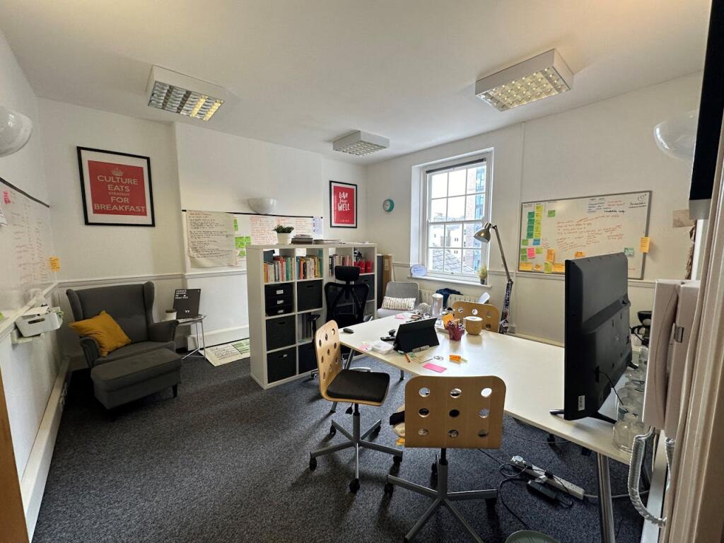 Additional property image - 22 Windsor Place, Cardiff, CF10 3BY