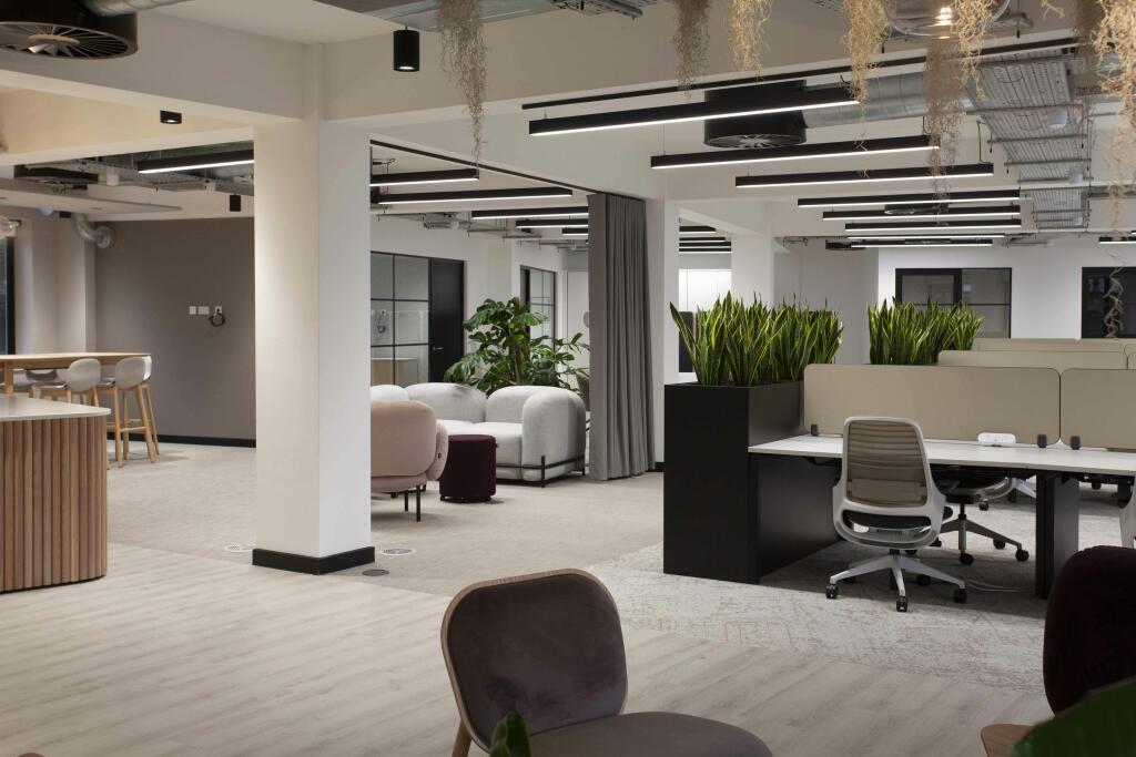 PivotMark 3rd flr_0560.jpg