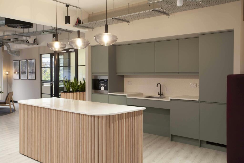 PivotMark 3rd flr_0545.jpg