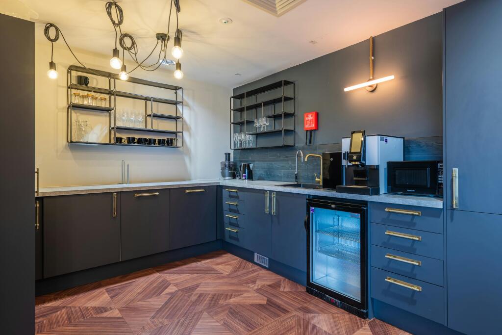 6th Floor  41 Corn St Bristol3.jpg