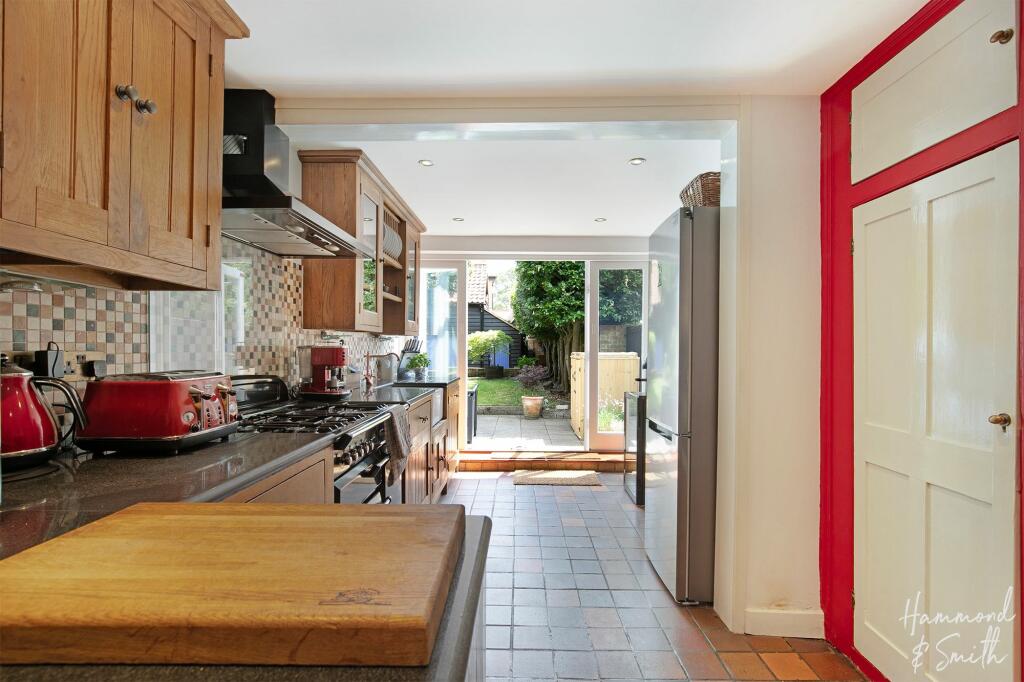 Additional property image - High Street, Epping, CM16