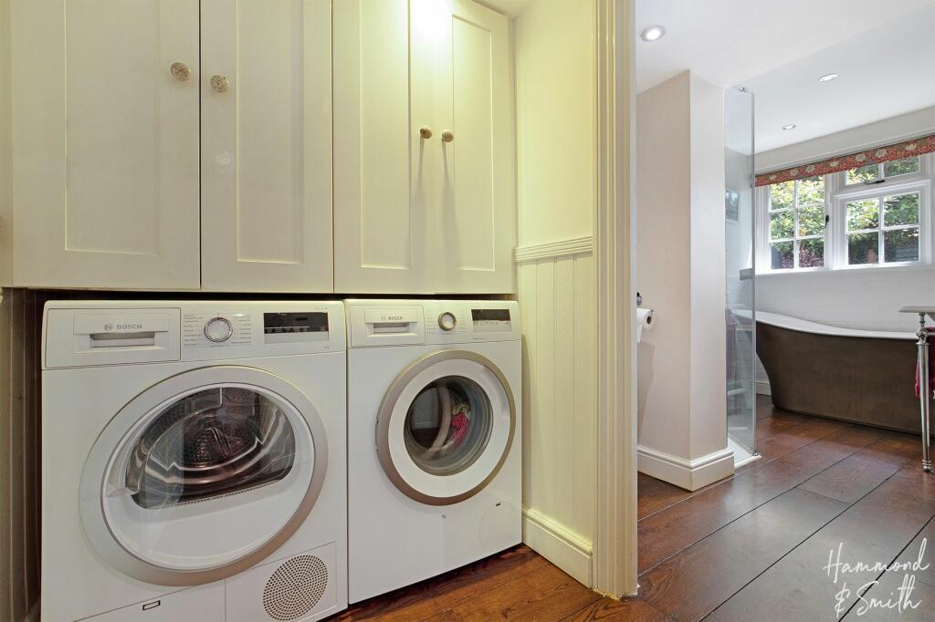 Additional property image - High Street, Epping, CM16