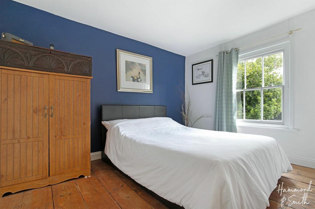 Additional property image - High Street, Epping, CM16