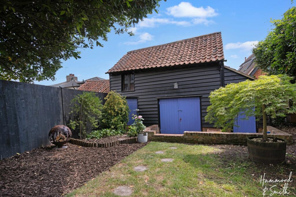 Additional property image - High Street, Epping, CM16