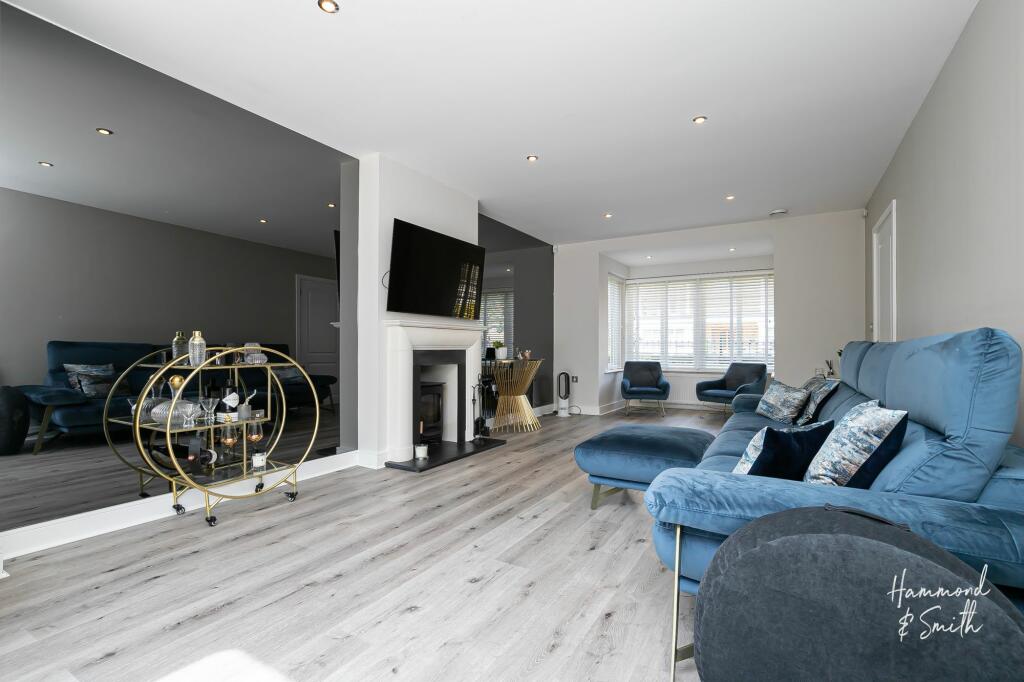 Additional property image - Buckingham Road, Epping, CM16