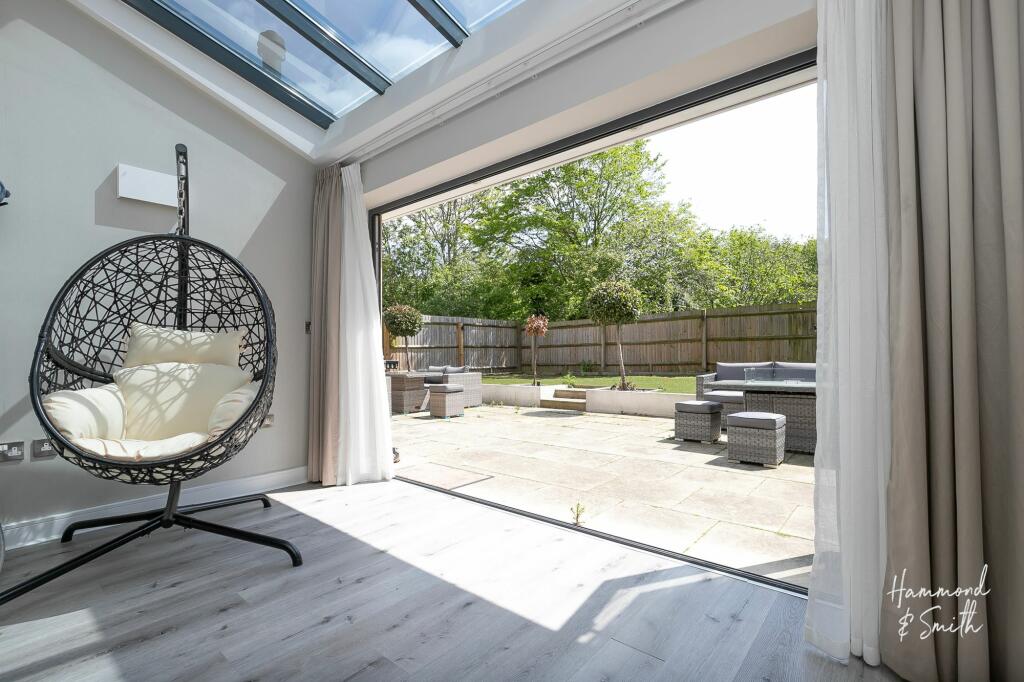 Additional property image - Buckingham Road, Epping, CM16