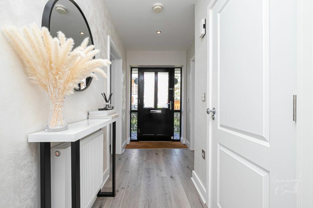 Additional property image - Buckingham Road, Epping, CM16