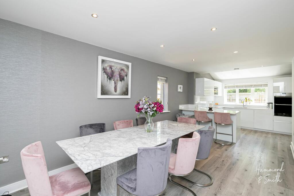 Additional property image - Buckingham Road, Epping, CM16