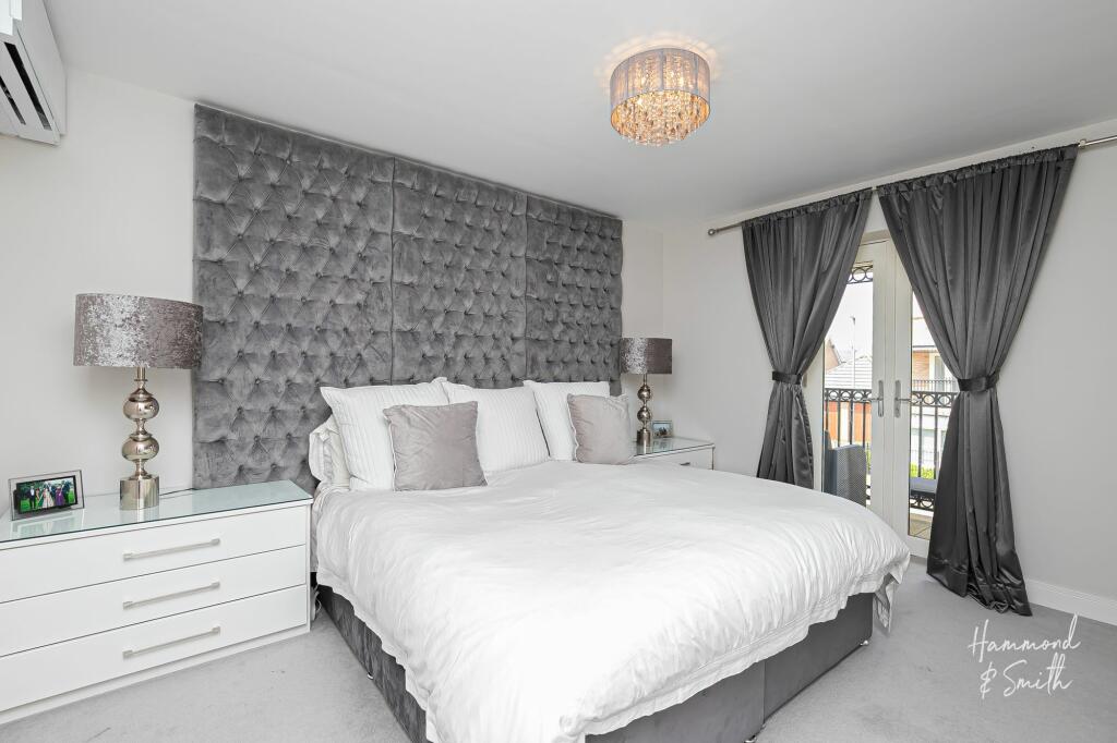 Additional property image - Buckingham Road, Epping, CM16
