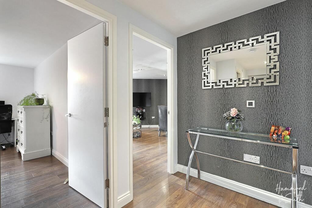 Additional property image - Hemnall Street, Epping, CM16